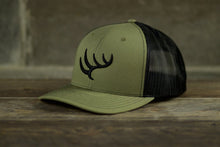 Load image into Gallery viewer, Hunt to Harvest Signature Hat - Loden &amp; Black - Hunt to Harvest
