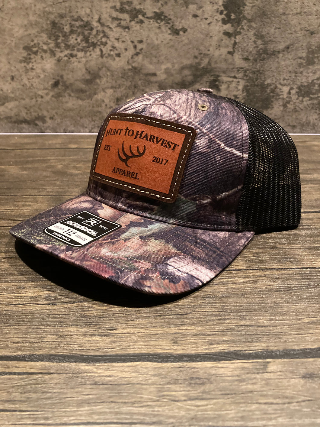 Hunt to Harvest Leather Patch Hat - Mossy Oak Country